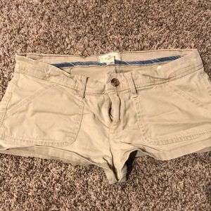 Khaki hollister shorts